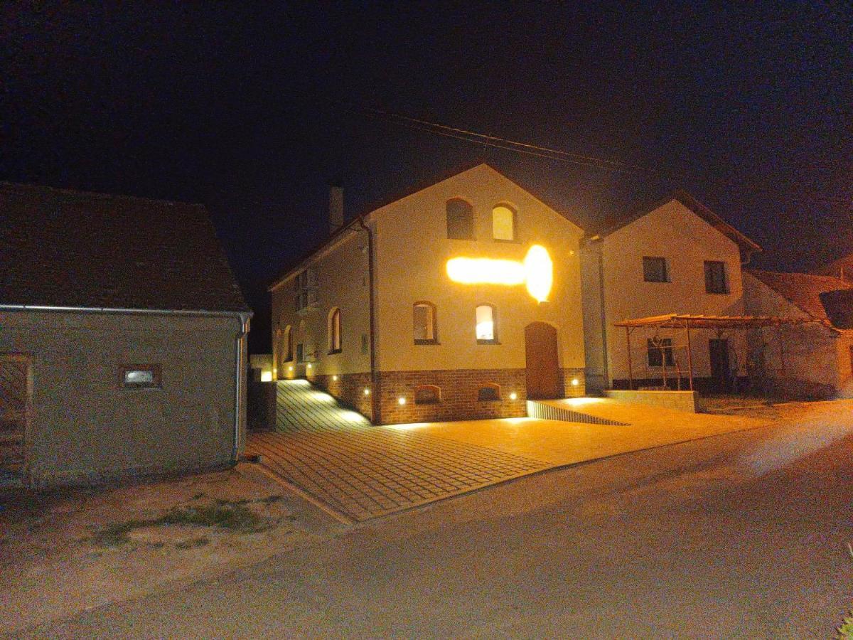Affittacamere Sklep Vino Strycek Velké Bílovice Esterno foto